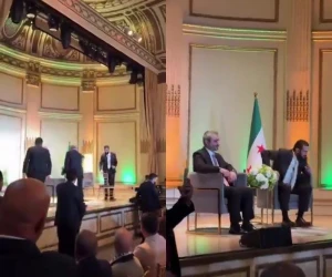 «المرة الماضية فكروها تواضع».. بالفيديو.. الشرع يمازح الجالية السورية في نيويورك ويطلب تغيير كرسيه بمقاعد مماثلة لهم