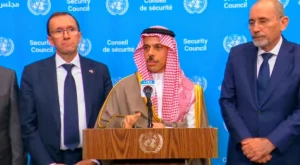 "ندافع عن أنفسنا".. بالفيديو: أول تعليق من وزير الخارجية على التهديدات والاعتداءات الحوثية الأخيرة على المملكة