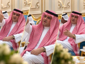 في أحدث ظهور له .. بالفيديو : المستشار سعود القحطاني يروي قصة عبارة أمر الملك عبدالعزيز بتغييرها أثناء بناء قصر المربع