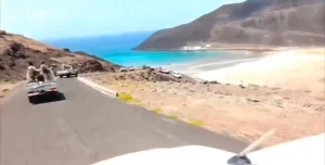 بالفيديو.. لقطات جديدة لانتشار القوات اليمنية من داخل  جزيرة ميون بعد طرد ميليشيا الحوثي