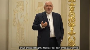 «نعيش على أمجاد الماضي وإخفاقاته»..بالفيديو :  جواد ظريف ينتقد واقع إيران ويكشف عائق تقدمها