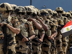 مجلس الدفاع المصري يوافق على إرسال «قوات» إلى السعودية.. ومجلس النواب يعقد جلسة طارئة بعد قليل