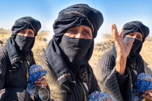 «ثلاثة قُتلوا والرابع فقد عقله».. بالفيديو.. مسنة يمنية تكشف مصير أبنائها الأربعة بعدما أخذهم الحوثيون للقتال في صفوفهم