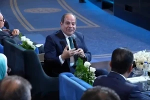 بالفيديو :  تعليق الرئيس المصري  على  مقترح «خد من الأغنياء وسدد عن الغلابة»