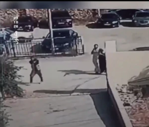 فيديو لملثمين مسلحين يطلقون النار على كنيسة في الأردن وسقوط قتلى وجرحى
