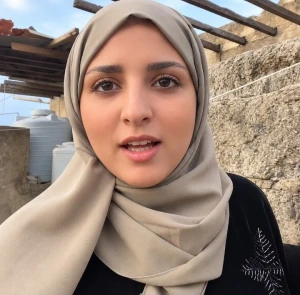 «أنا فخورة بتعز».. بالفيديو: فتاة يمنية تتحدث عن معركة التحرير ضد الحوثيين main