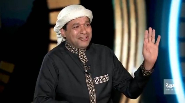 بالفيديو.. الزعاق: "ولدت تحت نخلة وأول ليلة في حياتي نمت بغرفة البقرة".. ولهذا دخلت عالم الفلك