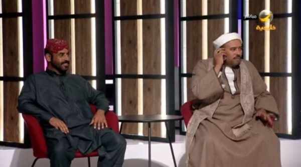 شاهد: سعوديان يقلدان شخصيتي "صعيدي" و"باكستاني"على الهواء