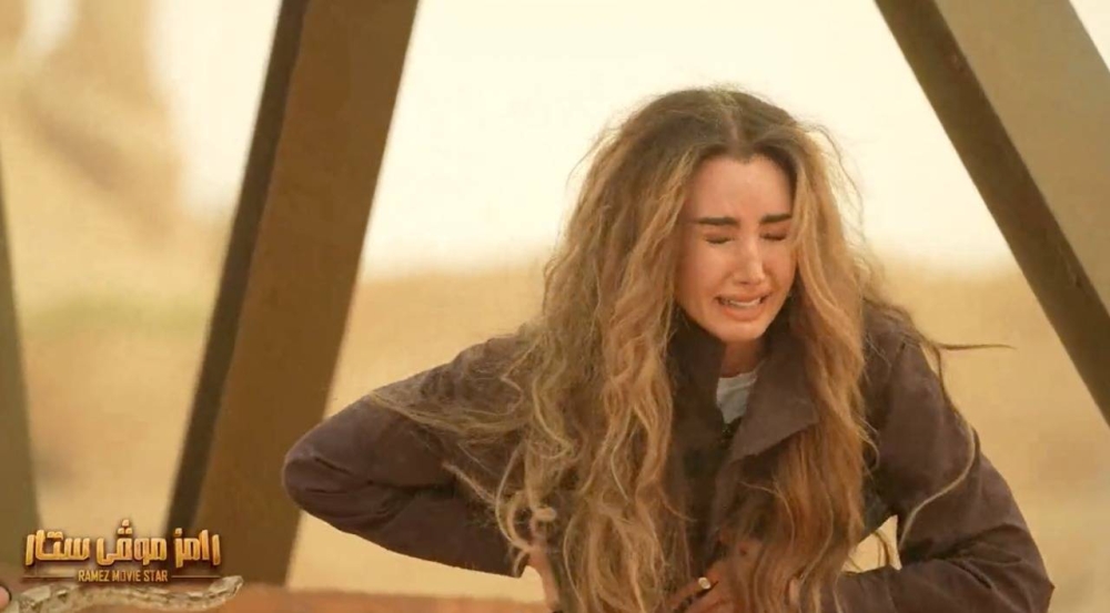 شاهد.. انهيار الفنانة "هنا الزاهد" بالبكاء في مقلب "رامز موفي ستار"