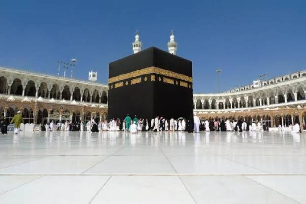 هل يسمح للأطفال أقل من 5 سنوات بدخول الحرم المكي لتأدية العمرة؟.. "الحج" تُجيب