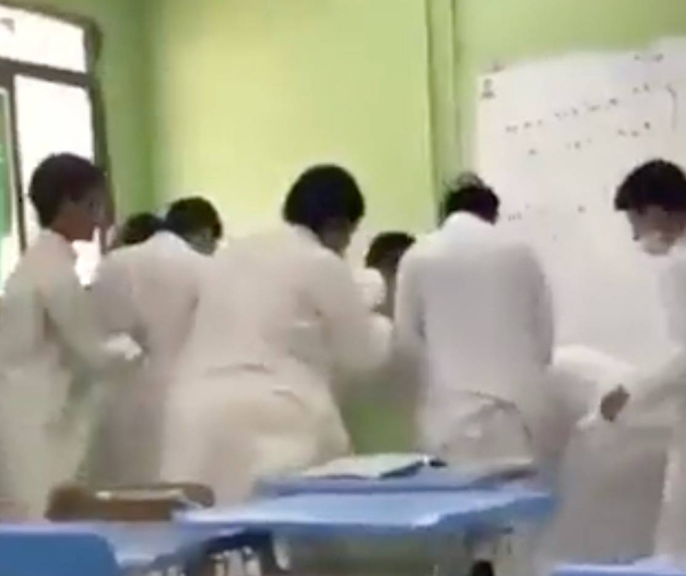 الكشف عن موقف والد الطالب المتوفي في مشاجرة داخل مدرسة بجدة تجاه زميله المتسبب في وفاة ابنه.. وهذا ما أصر عليه