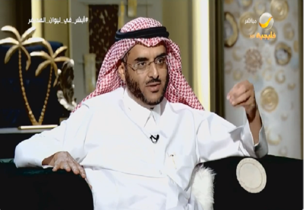 هل سيتم مستقبلا زرع شريحة داخل جسم الإنسان تحمل بياناته؟.. شاهد: مساعد وزير الداخلية لشؤون التقنية يجيب