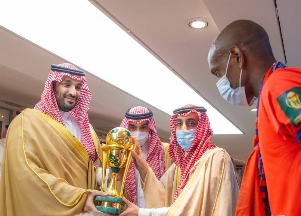شاهد.. ولي العهد يتوج فريق الفيحاء بكأس الملك بعد الفوز على الهلال بركلات الترجيح