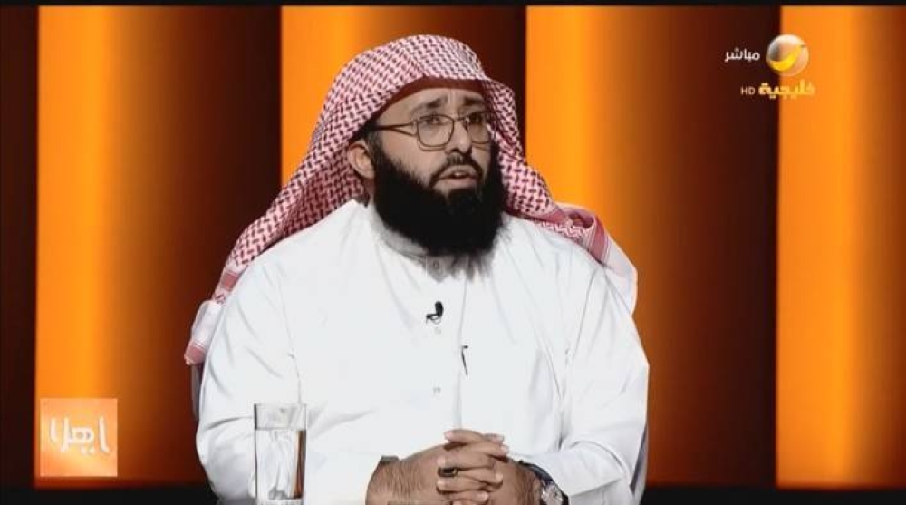 هل تصوير المشاهير دون علمهم يعد جريمة يعاقب عليها القانون؟.. شاهد: "محام" يجيب هل تصوير المشاهير دون علمهم يعد جريمة يعاقب عليها القانون؟.. شاهد: "محام" يجيب