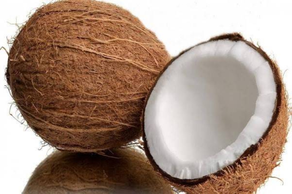 لن تصدق.. ماذا يحدث لجسمك عند تناول جوز الهند!