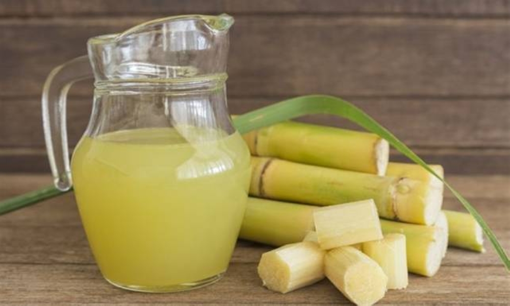 ماذا يحدث لجسمك عند شرب عصير قصب السكر؟
