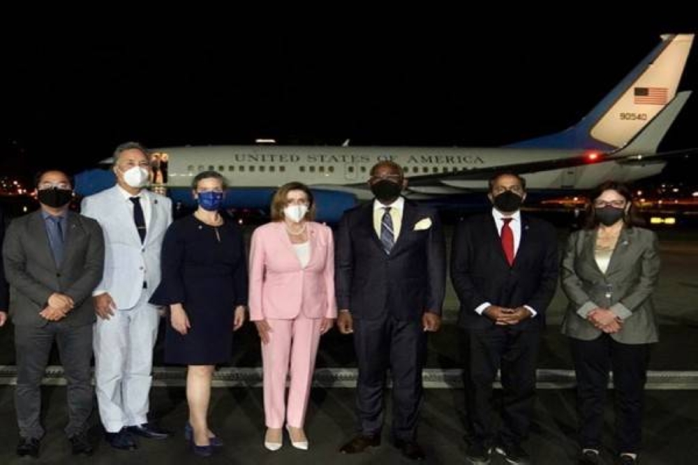 سر روسي: لماذا لم تقصف الصين طائرة بيلوسي؟!