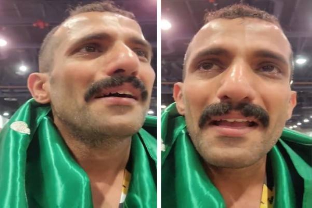بعد تحقيقه لبطولة العالم في رياضة" الجوجيتسو".. شاهد.. السعودي "محمد آل مخلص" يبكي ويوجه رسالة مؤثرة: تكفى يا فهد لا تموت!