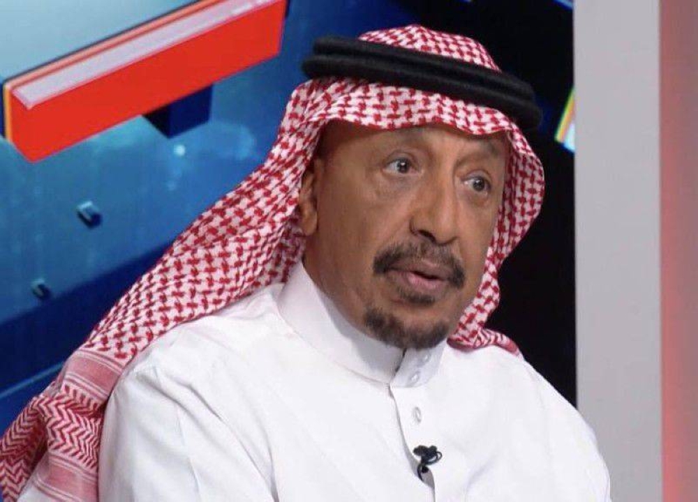 "من بينها امرأة روسية عارية طرقت  باب غرفة داعية في فندق" .. بن بخيت يروي عدد من القصص الغريبة التي روج لها  الدعاة في المملكة خلال 40 عامًا الماضية