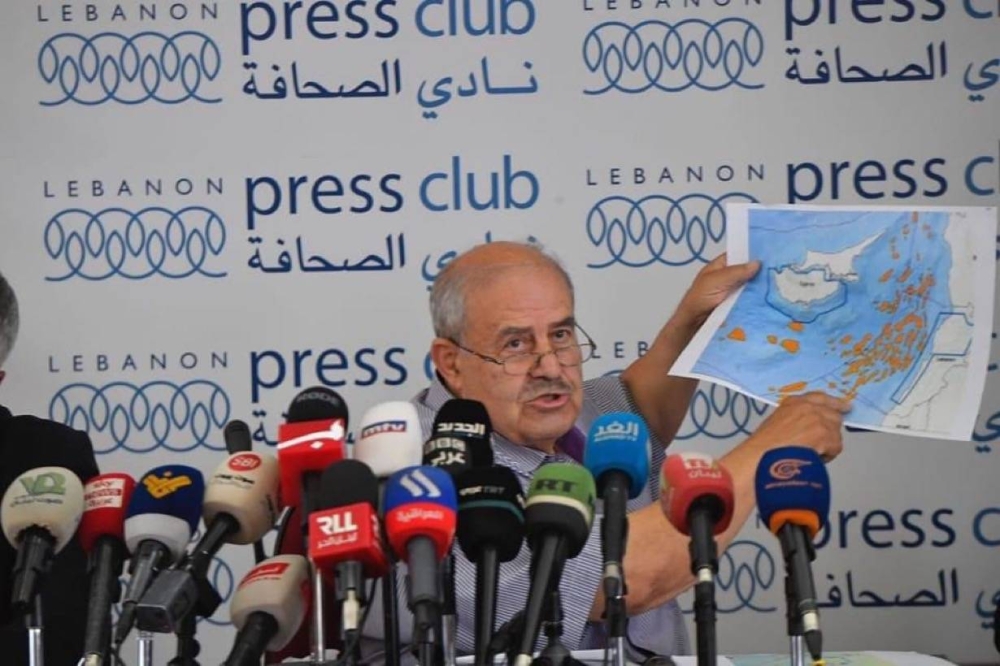 مؤرخ لبناني: حزب الله سلم إسرائيل 40% من مساحة لبنان وتحتوي على ثروة بمليارات الدولارات.. هذه خيانة عظمى