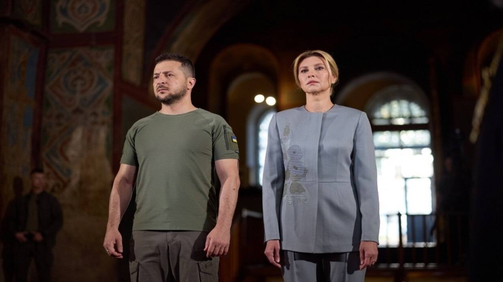 زوجة زيلينسكي تكشف أول رد فعل لهما داخل غرفتهما لحظة بدء الحرب الروسية على أوكرانيا