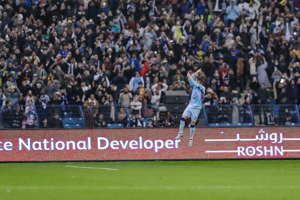 شاهد.. صوت الجمهور مع طريقة احتفال رونالدو الشهيرة "سي"  تشعل منصة تويتر