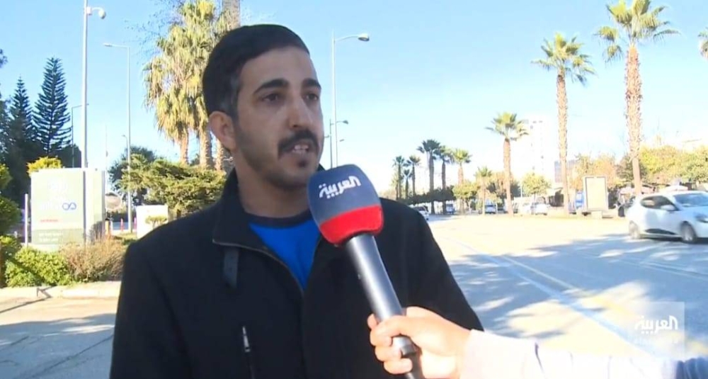 شاهد: مواطن يكشف تفاصيل لحظات الرعب التي عاشها أثناء وقوع الزلزال في تركيا.. ويعلق: بمجرد خروجي طاح السكن