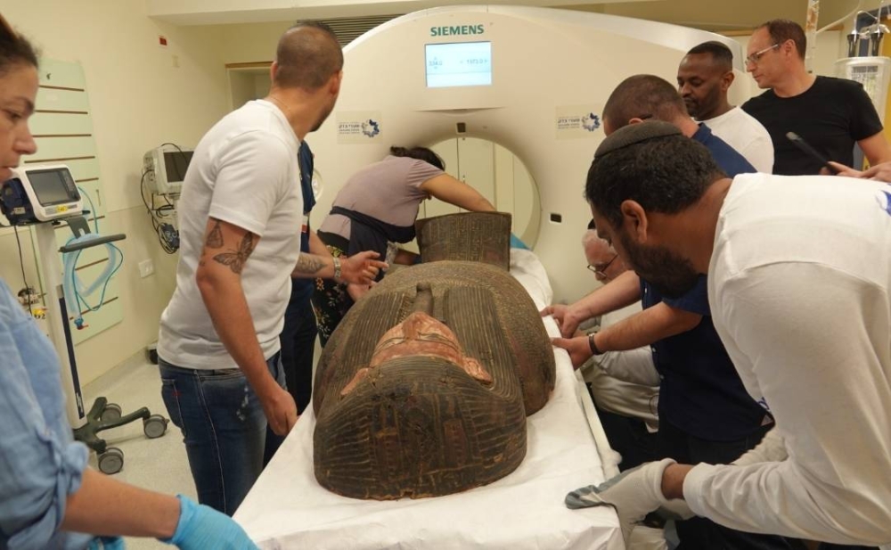 مصر تحسم الجدل وتكشف حقيقة نقل توابيت فرعونية إلى إسرائيل