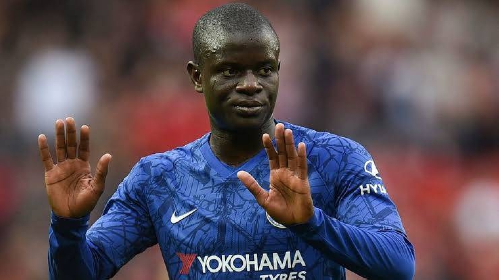 صحفي إيطالي يكشف عن راتب "كانتي" مع الاتحاد