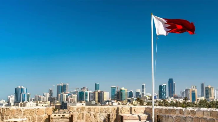إجراء "طارئ" من البحرين بعد الضربات الأمريكية لمنشآت إيران النووية