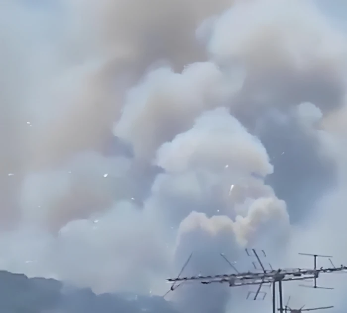 بالفيديو.. صواريخ حزب الله تتطاير في الهواء بعد قصف إسرائيلي لموقع تابع لهم جنوب لبنان