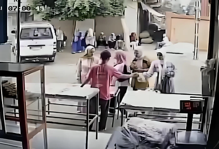 بالفيديو.. كاميرا مراقبة توثق اللحظات الأخيرة في حياة فتيات "العنب" ضحايا باص المنوفية المأساوي