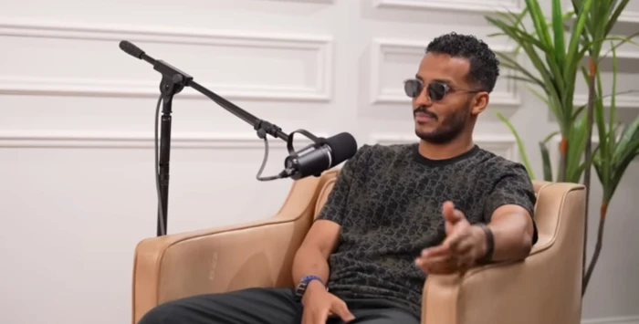 بالفيديو.. "نايف هزازي" يكشف التهديدات التي تعرض لها في النصر.. وكيف حصل على مستحقاته؟