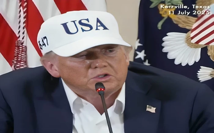 هذا سؤال شرير.. بالفيديو: ترامب يهاجم مراسلة صحفية بعدما سألته عن فيضانات تكساس