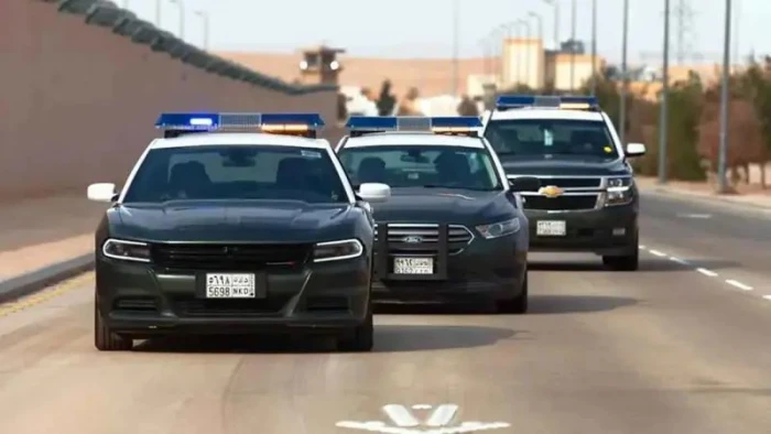 القبض على 5 رجال و7 نساء لممارستهم الدعارة داخل شقة في نجران