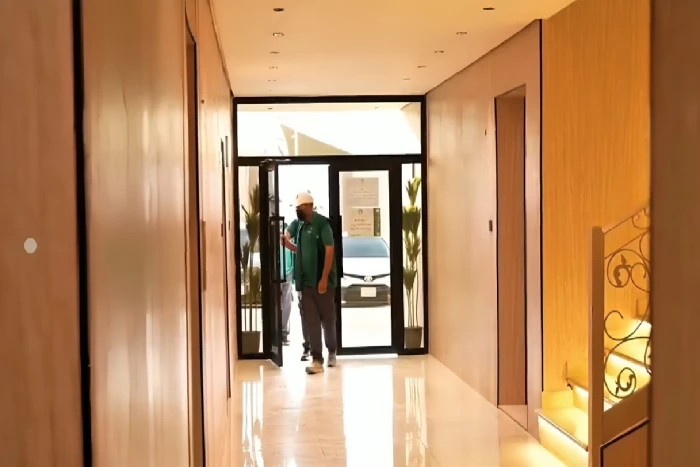 بالفيديو.. مالك عمارة يحول عمارته السكنية من 15 إلى 40 وحدة مخالفة في الرياض