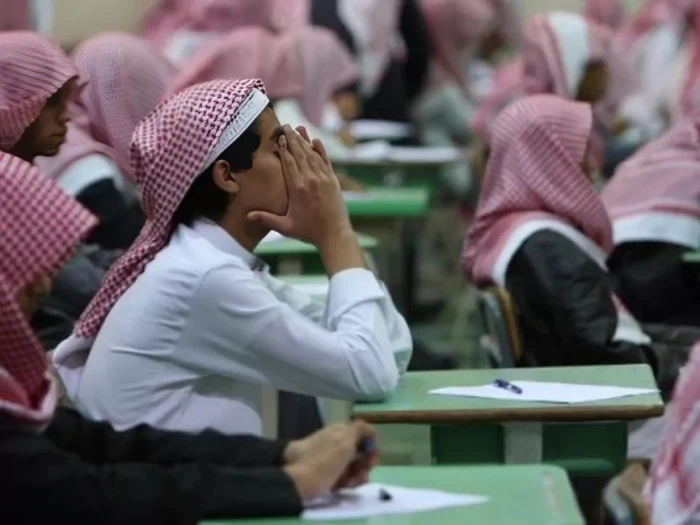 بعد قرار مجلس الوزراء باعتماد فصلين دراسيين..الكشف عن تفاصيل التقويم الدراسي الجديد للعام القادم