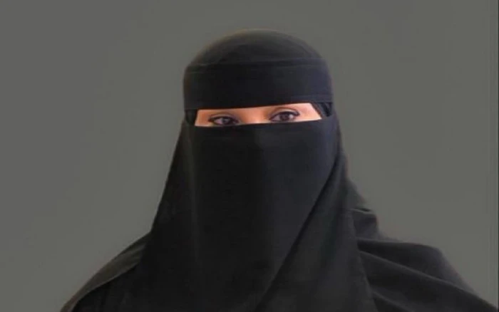 بالفيديو.. مديرة تعليم ⁧‫ جدة‬⁩ "منال اللهيبي" تكشف سبب العودة إلى نظام الفصلين الدراسيين