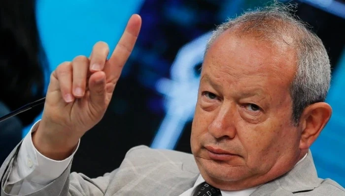 "ساويرس" يقترح فكرة لحل الأزمة الاقتصادية في مصر وسداد الديون الخارجية