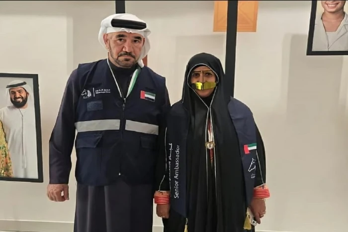 بعد جلطة دماغية أقعدته 7 سنوات.. إماراتي يستعيد قدرته على المشي بفضل علاج شعبي ابتكرته زوجته