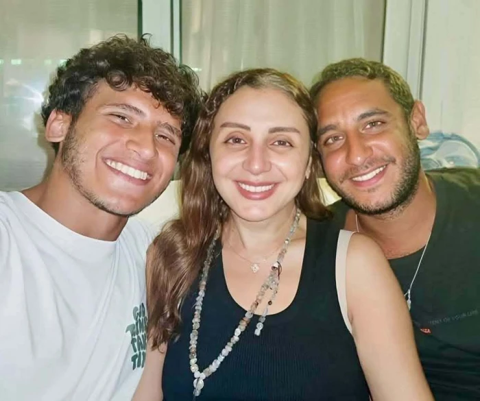 بالصور.. أحدث ظهور للفنانة أنغام بعد وصولها إلى مصر عقب انتهاء رحلتها العلاجية بألمانيا