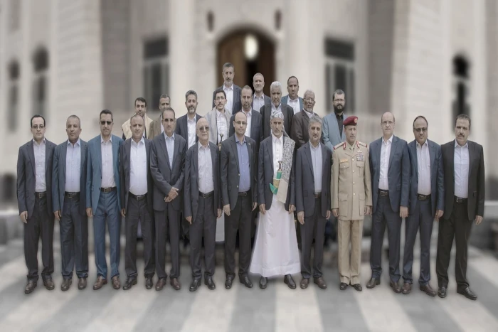 صحيفة أمريكية تكشف كيف رصدت الاستخبارات الإسرائيلية اجتماعًا للقيادات الحوثية داخل فيلا في صنعاء