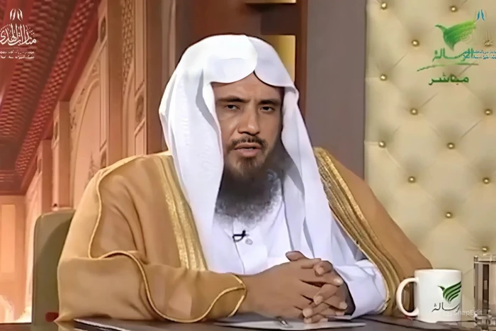 ما حكم صلاة الخسوف وهل تصلى في البيوت؟.. بالفيديو : الشيخ "الخثلان" يجيب
