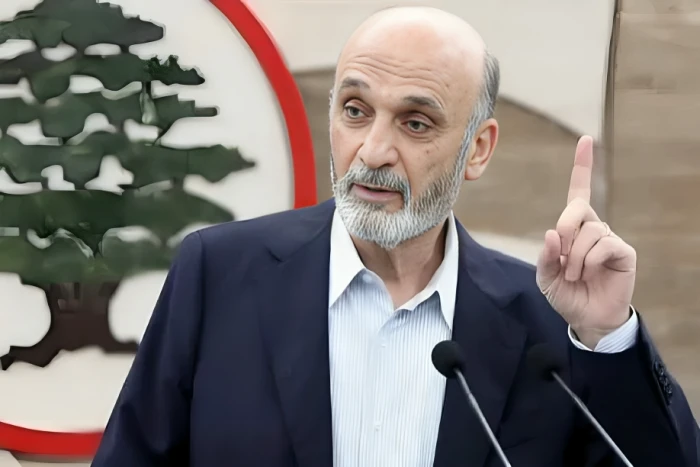 "سلاحكم لا يحمي ولا يردع".. جعجع يهاجم حزب الله ويعلق على عدم تسليمهم السلاح للدولة اللبنانية