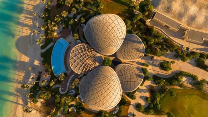 بالصور: افتتاح أولى منتجعات جزيرة "شورى" بوجهة البحر الأحمر