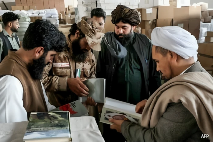 طالبان تحظر تدريس الكتب التي ألفتها النساء في الجامعات بأفغانستان بسبب مخالفتها للشريعة الإسلامية