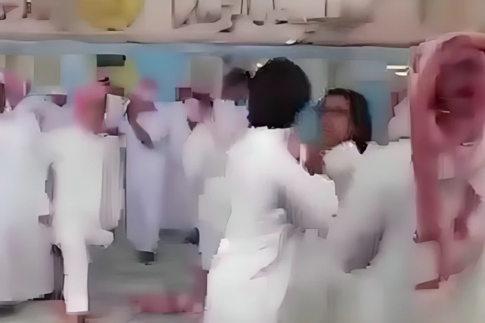 من بينها الضرب والتصوير والسرقة.. "التعليم" تكشف عن السلوكيات الجسيمة في المدارس وعقوبتها