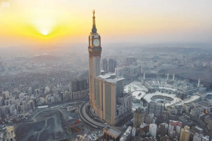 تفاصيل تسويق وإقامة مزاد علني لبيع مخطط تجاري سكني في مكة لرجل الأعمال حمد الموسى