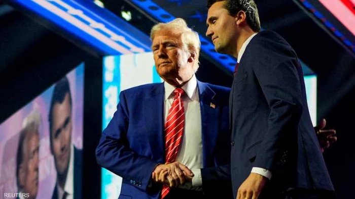 ترامب يكشف تفاصيل آخر رسالة تلقاها من الناشط الأمريكي تشارلي كيرك قبل مقتله