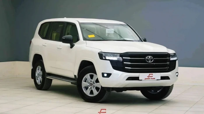 بالفيديو.. مختص يكشف مواصفات وسعر سيارة «لاندكروزر GX» ديزل موديل 2025